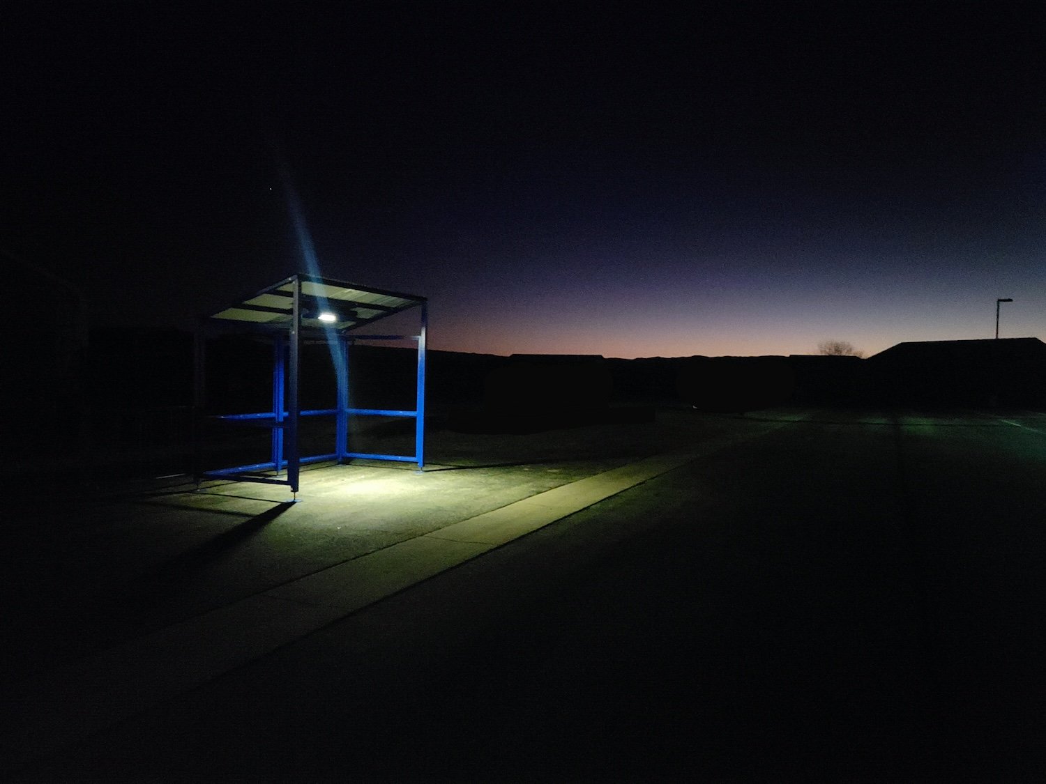 Bus-Shelter-with-solar